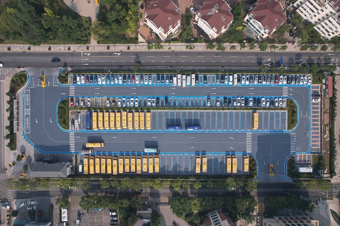 清遠(yuǎn)路停車(chē)場(chǎng).jpg 清遠(yuǎn)路停車(chē)場(chǎng).jpg